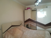 Satılır 3 otaqlı 100 m2 köhnə tikili Biləcəri