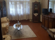 İcarəyə verilir 2 otaqlı 65 m2 köhnə tikili Elmlər Akademiyası m.