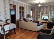 Satılır 10 otaqlı 277 m2 həyət evi Lökbatan