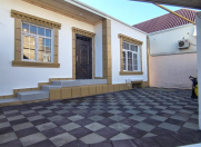 Satılır 4 otaqlı 100 m2 həyət evi Binə