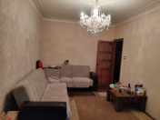 Satılır 2 otaqlı 60 m2 köhnə tikili Əhmədli m.