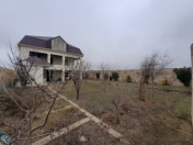 Satılır 8 otaqlı 550 m2 həyət evi Novxanı