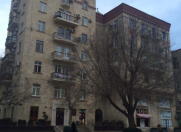 Satılır 3 otaqlı 80 m2 köhnə tikili İçəri Şəhər m.