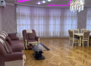 İcarəyə verilir 3 otaqlı 157 m2 yeni tikili Ağ şəhər