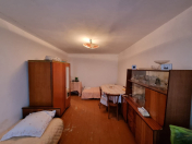 Satılır 1 otaqlı 30 m2 köhnə tikili İnşaatçılar m.