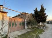 Satılır 3 otaqlı 100 m2 həyət evi Buzovna