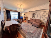 Satılır 4 otaqlı 115 m2 köhnə tikili Gənclik m.