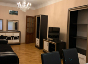 İcarəyə verilir 4 otaqlı 135 m2 köhnə tikili 6 mkr