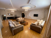 Satılır 4 otaqlı 237 m2 yeni tikili Gənclik m.