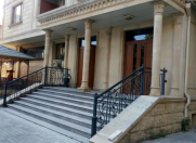 İcarəyə verilir 3 otaqlı 152 m2 yeni tikili Ağ şəhər