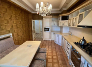 Satılır 4 otaqlı 192 m2 yeni tikili 28 May m.