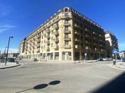 Satılır 4 otaqlı 140 m2 yeni tikili Ağ şəhər