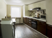 İcarəyə verilir 2 otaqlı 55 m2 köhnə tikili Sahil m.