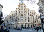 İcarəyə verilir 3 otaqlı 110 m2 köhnə tikili Hilton otel