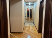 Satılır 3 otaqlı 93 m2 köhnə tikili Elmlər Akademiyası m.