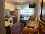 Satılır 2 otaqlı 60 m2 köhnə tikili Həzi Aslanov