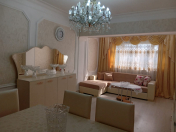 Satılır 3 otaqlı 70 m2 köhnə tikili Azadlıq prospekti m.