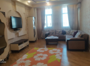 İcarəyə verilir 4 otaqlı 135 m2 yeni tikili Koroğlu m.