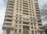 Satılır 4 otaqlı 172 m2 yeni tikili 28 May m.
