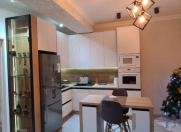 İcarəyə verilir 1 otaqlı 60 m2 yeni tikili Şah İsmayıl Xətai m.