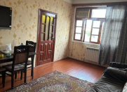 İcarəyə verilir 2 otaqlı 45 m2 köhnə tikili Gənclik m.