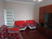 İcarəyə verilir 2 otaqlı 80 m2 köhnə tikili Həzi Aslanov m.