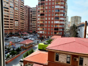 Satılır 2 otaqlı 100 m2 yeni tikili Azadlıq prospekti m.
