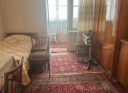 Satılır 1 otaqlı 35 m2 köhnə tikili Elmlər Akademiyası m.