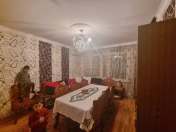 Satılır 4 otaqlı 100 m2 köhnə tikili Bakıxanov