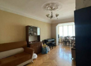 İcarəyə verilir 3 otaqlı 90 m2 köhnə tikili Elmlər Akademiyası m.