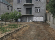 Satılır 5 otaqlı 330 m2 həyət evi Y.Günəşli