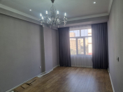 Satılır 2 otaqlı 65 m2 yeni tikili Azadlıq prospekti m.