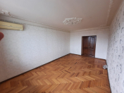 Satılır 3 otaqlı 83 m2 köhnə tikili Bakıxanov