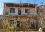 Satılır 5 otaqlı 285 m2 villa 28 may