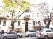 Satılır 4 otaqlı 200 m2 köhnə tikili İçəri Şəhər m.