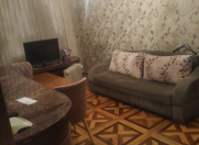 İcarəyə verilir 2 otaqlı 62 m2 köhnə tikili Qara Qarayev m.