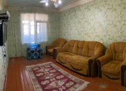 Satılır 4 otaqlı 130 m2 köhnə tikili 8 mkr