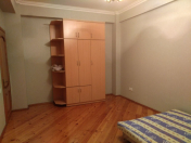 Satılır 2 otaqlı 85 m2 yeni tikili Xalqlar Dostluğu m.