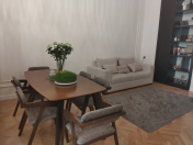 Satılır 3 otaqlı 100 m2 köhnə tikili İçəri Şəhər m.