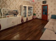 İcarəyə verilir 3 otaqlı 90 m2 köhnə tikili Qara Qarayev m.