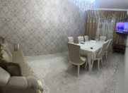 Satılır 4 otaqlı 90 m2 köhnə tikili Y.Günəşli