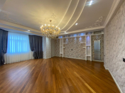 Satılır 4 otaqlı 158 m2 yeni tikili İnşaatçılar m.