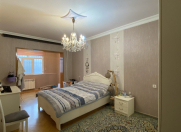 Satılır 4 otaqlı 125 m2 köhnə tikili 8 mkr