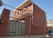 Satılır 4 otaqlı 123000 m2 həyət evi Biləcəri