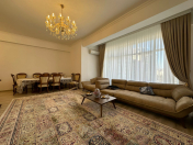 Satılır 4 otaqlı 200 m2 yeni tikili Elmlər Akademiyası m.