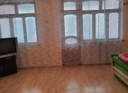 Satılır 1 otaqlı 65 m2 köhnə tikili 1 mkr