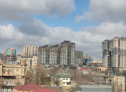 Satılır 4 otaqlı 200 m2 yeni tikili Nizami m.