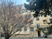 Satılır 2 otaqlı 44 m2 köhnə tikili 3 mkr