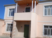 İcarəyə verilir 5 otaqlı 200 m2 villa Saray