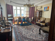 Satılır 4 otaqlı 179 m2 yeni tikili Gənclik m.